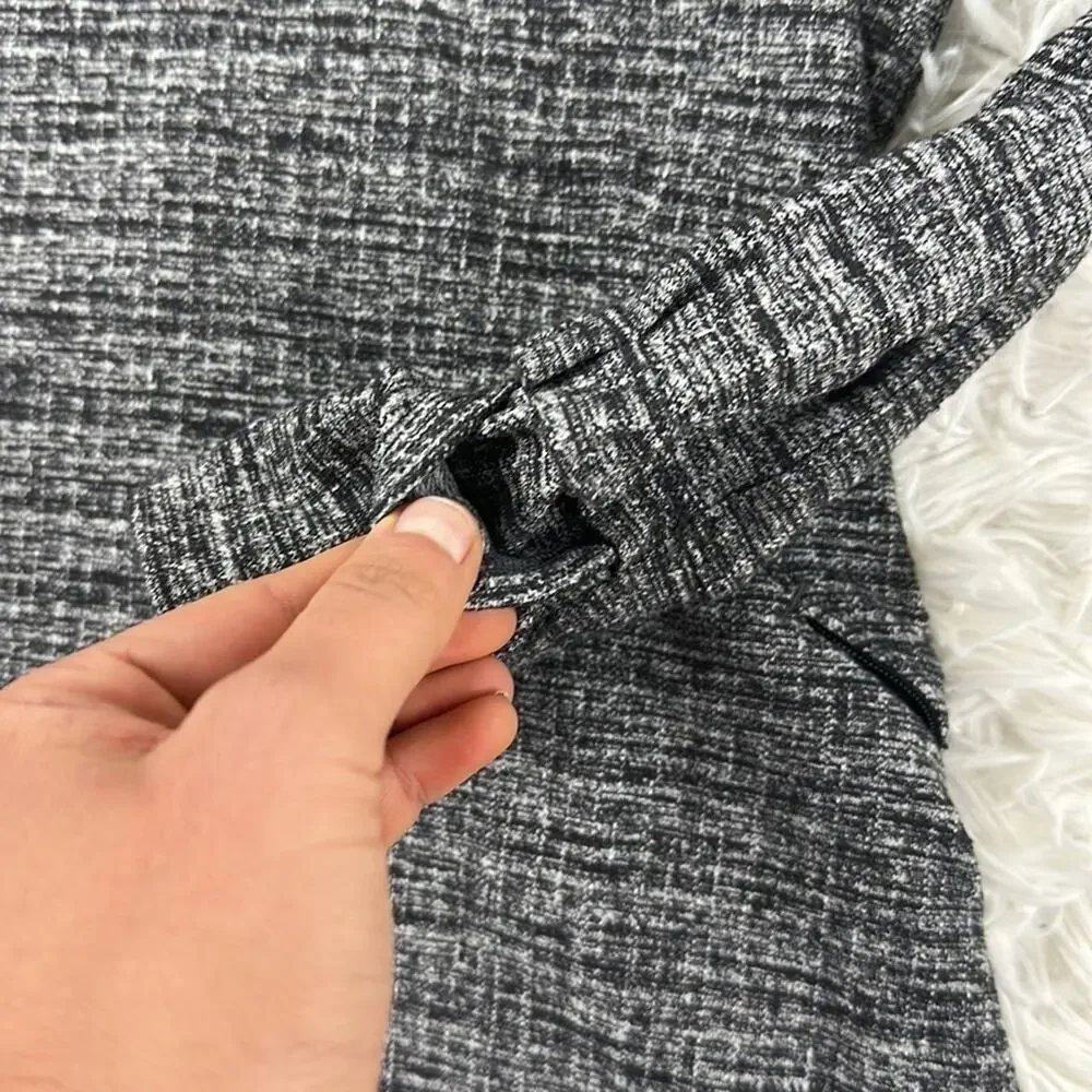 Lululemon Extra Mile Long Sleeve Running Luon Ringspun Denim Black White